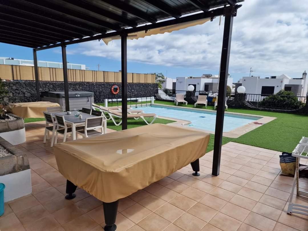 Villa Juanita, Puerto Del Carmen, Lanzarote 蒂亚斯 外观 照片